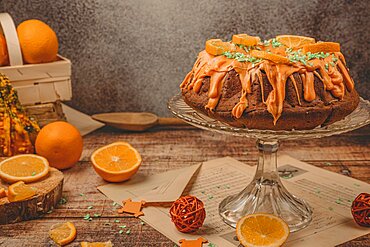 Orange cake, oranges (Citrus sinensis), autumn atmosphere