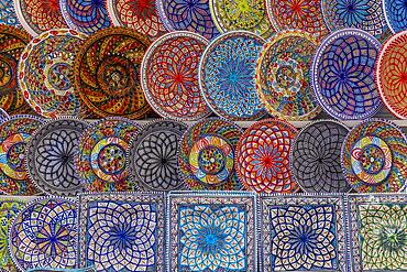 Coloured ceramic plates at the weekly market market in Portoferraio, Elba, Tuscan Archipelago, Tuscany, Italy, Europe