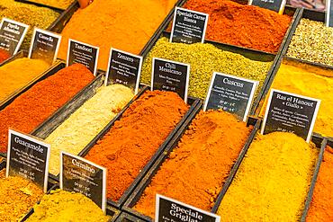 Spices in rectangular containers at the weekly market market in Portoferraio, Elba, Tuscan Archipelago, Tuscany, Italy, Europe