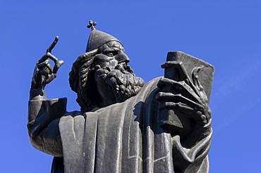 Monumental bronze statue of Gregory of Nin and sights of Split, Split, Dalmatia, Croatia, Europe