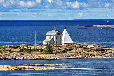 Old pilot station, pilot house Kobba Klintar, small island in the archipelago, harbour entrance Mariehamn, Aland Islands, Gulf of Bothnia, Baltic Sea, Finland, Europe