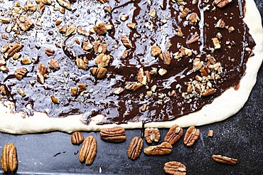 Fine chocolate babka, preparation