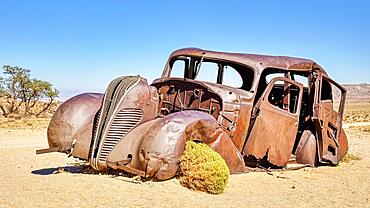 Car wreck, desert, Namibia, Africa