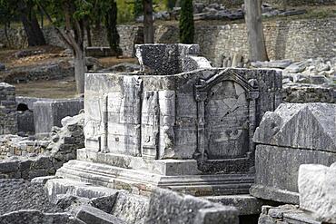 Excavation Salona, manastirine, coffin, Solin, Splitsko-Dalmatinska, Croatia, Europe