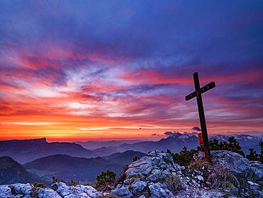 Iceberg summit cross and red clouds at dawn, Berchtesgaden National Park, Ramsau, Berchtesgadener Land, Upper Bavaria, Bavaria, Germany, Europe