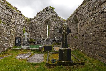 Carran Church, medieval church complex with graveyard and Celtic crosses, County Clare, Ireland, Europe