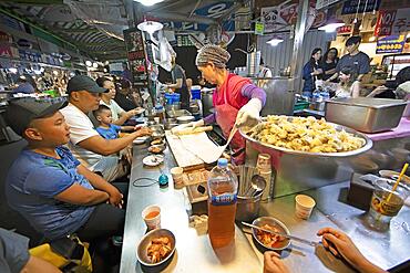 Mandu stall at the Gwangjang market, traditional street market in Jongno-gu, Seoul, South Korea, Asia