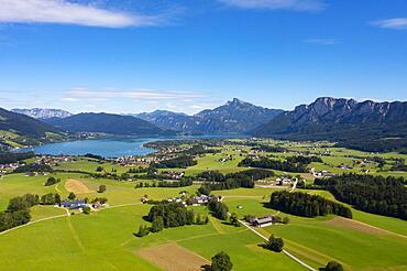 Drone shot, panoramic view over Mondseeland with Schafberg and Drachenwand, Mondsee, Mondseeland, Salzkammergut, Upper Austria, Austria, Europe