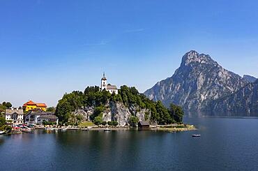 Drone shot, panorama shot, Johannesberg Chapel, Traunkirchen with Traunstein, Lake Lake Traun, Salzkammergut, Upper Austria, Austria, Europe