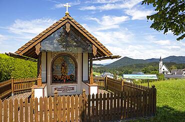 Chapel near the village of Koppl, Osterhorn Group, Flachgau, province of Salzburg, Austria, Europe