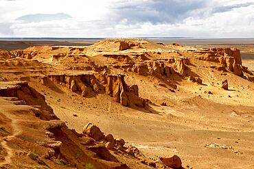 Bajandsag, also Flaming Cliffs, Gobi Desert, Oemnoe-Gobi Aimag, Mongolia, Asia