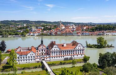 Drone shot, Neuhaus am Inn Castle with view to Schaerding, Neuhaus, Lower Bavaria, Bavaria, Germany, Austria, Europe