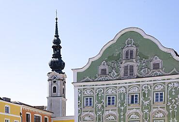 Market square with rococo stucco facades on the town houses, Obernberg am Inn, Innviertel, Upper Austria, Austria, Europe