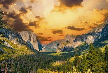 Tunnel View viewpoint, Yosemite National Park in sunset, California. United States