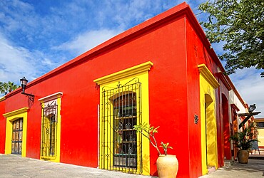 Oaxaca, Mexico, Scenic old city streets and colorful colonial buildings in historic city center, Central America