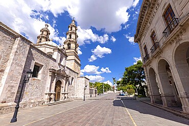 Mexico, Aguascalientes Cathedral Basilica in historic colonial center near Plaza de la Patria, Central America