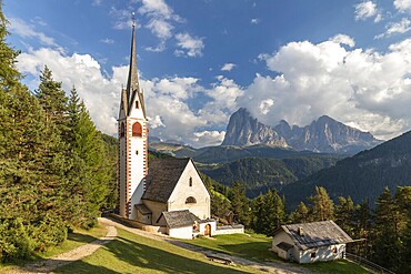 Church of St. Jakob near Ortisei in front of the Sassolungo, Val Gardena, South Tyrol