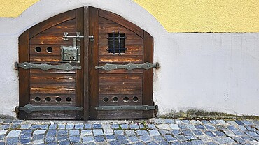 The historic Tor tor is a landmark in the centre of the old town. Feuchtwangen, Franconia, Bavaria, Germany, Europe