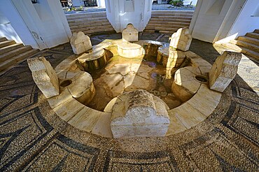 Circular stone fountain with several seats and a stone floor, thermal springs, thermal baths, thermal baths of Kallithea, Kallithea, Rhodes, Dodecanese, Greek Islands, Greece, Europe