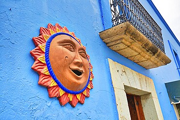 Oaxaca, Scenic old city streets and colorful colonial buildings in historic city center