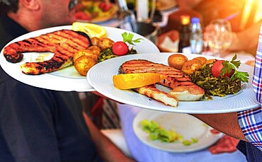 Restaurant near famous Rio Douro River promenade