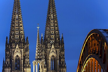 Cologne Cathedral and the Hohenzollern Bridge illuminated with LED lights, Cologne, North Rhine-Westphalia, Germany, Europe