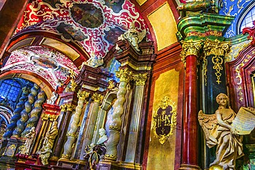 POZNAN, POL - NOV 27, 2018: Interior of Fara, St. Mary's Basilica in Poznan, Poland, Europe