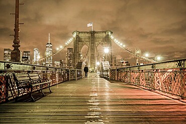 Night of the Brooklyn Bridge. Shooting Location: New York, Manhattan