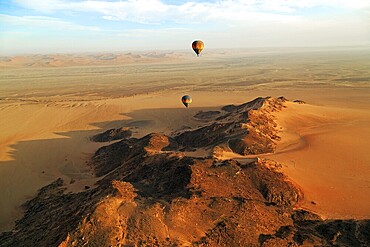 Hot air balloon ride over the Namib in the Namib-Naukluft National Park in Namibia