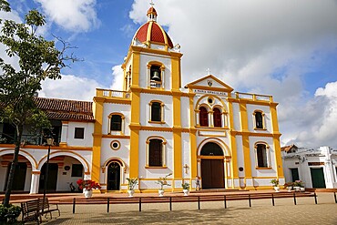 View to Iglesia La Inmaculada Concepcion (church of the Inmaculate Conception), sun and shadow, Santa Cruz de Mompox, World Heritage