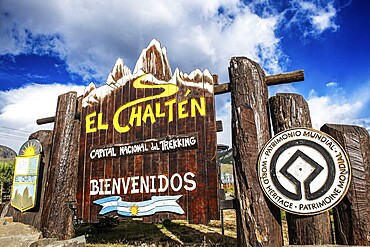 Entrance to the village with sign, El Chaltén, Los Glaciares National Park, Santa Cruz, Patagonia, Argentina