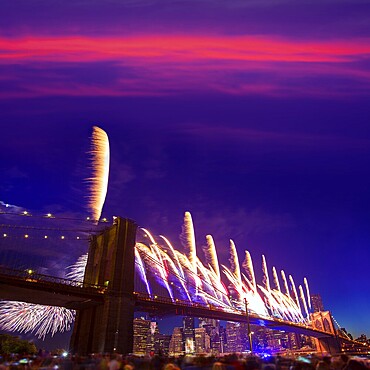 New York July 4 th Brooklyn bridge fireworks 2014 with Manhattan background
