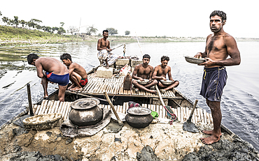 Workers on a boat, Monochrom, Dhaka, Bangladesh