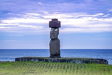 Moais in Tahai at sunset, Rapa Nui, Easter Island.