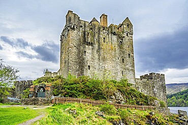Eilean Donan Castle, Loch Duich, Isle of Skye, Highlands, Scotland, UK