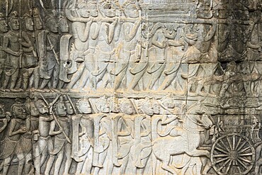 Stone bas-reliefs, Khmer war campaign against the Cham, relief wall, east façade, Bayon temple, Angkor Thom, Siem Reap province, Cambodia