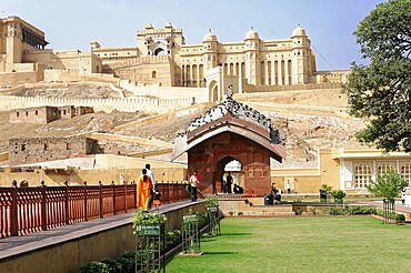 Jaipur, Rajasthan, India, Asia, View of a historic palace with magnificent architecture and tourists in sunny weather, North India