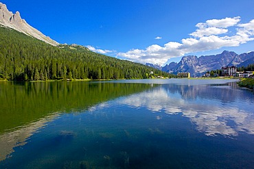 Lago di Misurina, Belluno Province, Veneto, Italian Dolomites, Italy, Europe