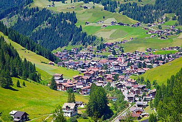View over town, Selva Gardena, Gardena Valley, Bolzano Province, Trentino-Alto Adige/South Tyrol, Italian Dolomites, Italy, Europe