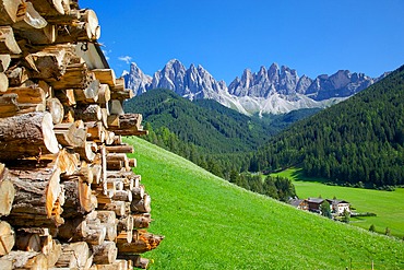 Val di Funes, Bolzano Province, Trentino-Alto Adige/South Tyrol, Italian Dolomites, Italy, Europe