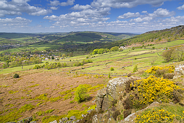 View from Baslow Edge towards Curbar Edge and Calver Village, Derbyshire Dales, Derbyshire, England, United Kingdom, Europe