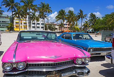 Classic cars on Ocean Drive and Art Deco architecture, Miami Beach, Miami, Florida, United States of America, North America
