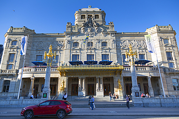 View of The Royal Dramatic Theatre (Dramaten), Stockholm, Sweden, Scandinavia, Europe