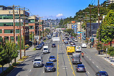 Traffic on Elliott Avenue toward the Queen Anne District, Seattle, Washington State, United States of America, North America