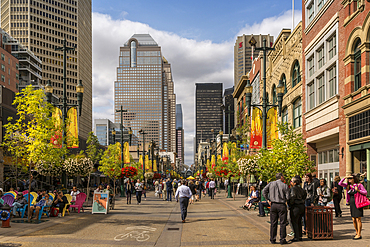 Shoppers on Stephen Avenue Walk, Downtown, Calgary, Alberta, Canada, North America