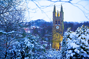 Cathedral of the Peak in snow, Tideswell, Peak District National Park, Derbyshire, England, United Kingdom, Europe