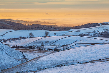 View of frozen landscape near Macclesfield at sunset, High Peak, Cheshire, England, United Kingdom, Europe