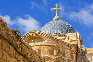 View of rooftop of Church of the Holy Sepulchre in Old City, Old City, UNESCO World Heritage Site, Jerusalem, Israel, Middle East