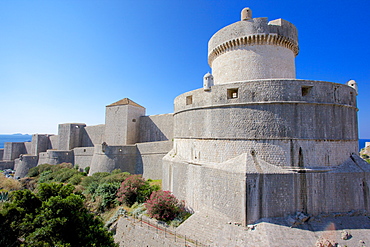 Minceta Fort and Old Town walls, UNESCO World Heritage Site, Dubrovnik, Dalmatia, Croatia, Europe