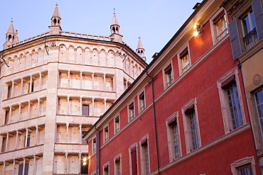 Architecture and Baptistry, Parma, Emilia Romagna, Italy, Europe